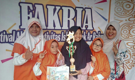 SD Juara Jakbar bawa pulang empat piala dari ajang Fakria 2018.