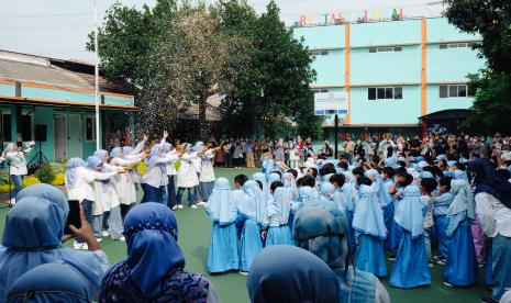 SD Prestasi Global Depok menyelenggarakan penyambutan siswa baru tahun pelajaran 2022-2023 pada Rabu (20/7/2022).