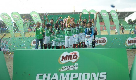 SDN 020584 Binjai berhasil menjadi tim terbaik MILO Football Championship Medan 2019.