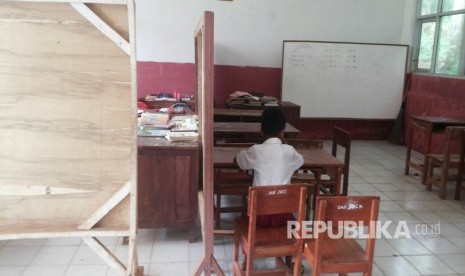 Sekolah (ilustrasi). Perum Perumnas melaksanakan perbaikan dan pembangunan melalui peningkatan fasilitas sanitasi dasar yang layak di sekolah-sekolah yang tersebar di empat provinsi. 