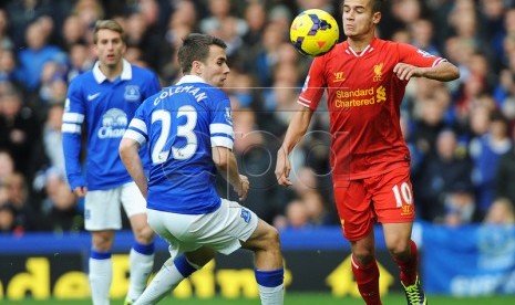 Seamus Coleman (biru)