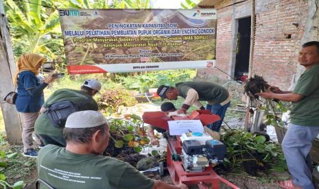 Sebagai wujud kepedulian terhadap lingkungan, khususnya dalam menjaga kelestarian Waduk Cengklik di Boyolali, Pertamina menjalankan program Corporate Social Responsibility (CSR) atau Tanggung Jawab Sosial dan Lingkungan (TJSL) Desa Energi Berdikari.