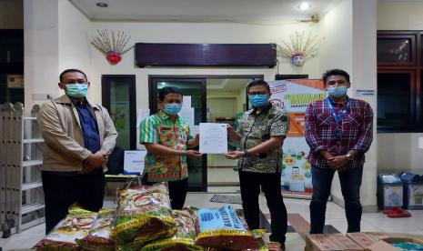 Sebagai wujud nyata dalam aksi S Peduli Sesama terhadap para korban bencana banjir yang merendam di kawasan kelurahan Rawajati Jakarta Selatan. Bantuan untuk para korban banjir diberikan secara langsung oleh Kepala Unit Tanggung Jawab Sosial, Nuri Hidayat kepada Kepala Kelurahan Rawajati, Rudi Budijanto.