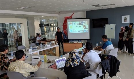 Sebanyak 10 startup di Jawa Timur terpilih mengikuti program inkubasi Appcelerate yang digelar Lintasarta bersama Institut Teknologi Sepuluh Nopember (ITS).