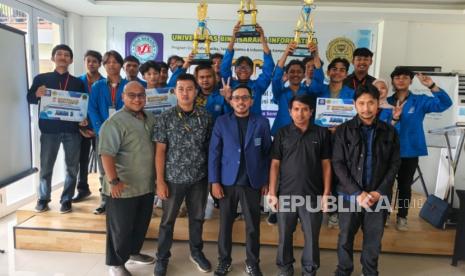 Mahasiswa Prodi Informatika UBSI Pamerkan Inovasi AI di IT B