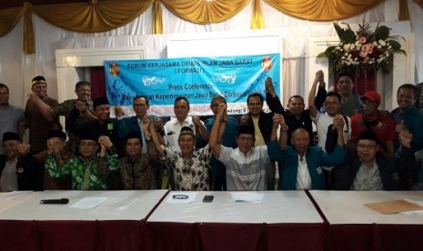 Sebanyak 11 Ormas Islam Jawa Barat yang tergabung dalam Forum Kerja Sama Ormas Islam (Formasi) menyanyangkan disahkannya Perppu Ormas oleh DPR, Selasa (24/10)