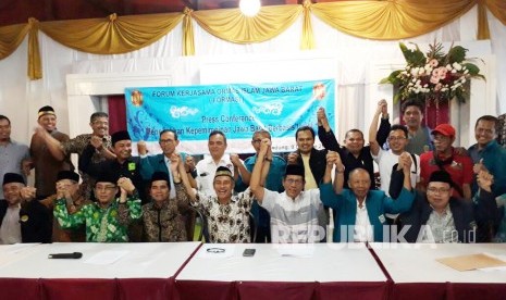 Sebanyak 11 ormas Islam mendeklarasikan Forum Kerjasama Ormas Islam menghadapi pilgub Jabar 2018, di Kota Bandung, Senin (910).