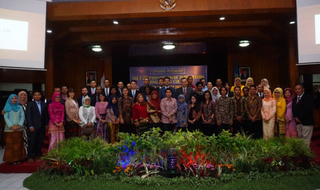 Sebanyak 12 diplomat asing dari 12 negara akan belajar bahasa dan budaya Indonesia di Universitas Muhammadiyah Malang (UMM). 