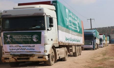 Sebanyak 20 truk bantuan Saudi telah menyeberang ke perbatasan Suriah pada Kamis (23/2/2023), untuk mendistribusikan bantuan di daerah yang terkena dampak gempa di Suriah.