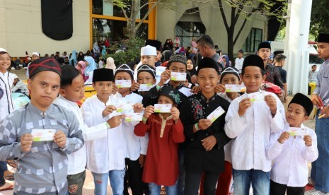 Sebanyak 2000 anak yatim dhuafa mengikuti Festival Muharam Ceria di Jungleland, Sentul Bogor, Selasa (17/9).