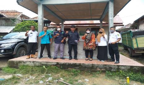 Sebanyak 25 ribu benih ikan Jelawat ditebar di Sungai Pengumbak Desa Petaling Kecamatan Lais Kabupaten Musi Banyuasin (Muba). 