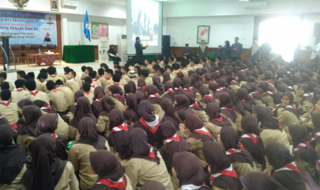 Sebanyak 314 siswa MTsN 1 Bogor sedang mengikuti training motivasi dan persiapan menghadapi UNBK di Parung,  Bogor, Kamis (20/2)