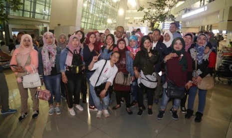 Sebanyak 51 Pekerja Migran Indonesia Bermasalah (PMI-B) yang berasal dari  Yordania akhirnya berhasil pulang ke tanah air dengan selamat pada Sabtu (20/4) malam.