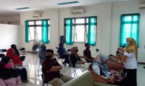 Sebanyak 60 peserta berusia remaja mengikuti program Sekolah Pranikah (SPN) di Depok (ilustrasi)