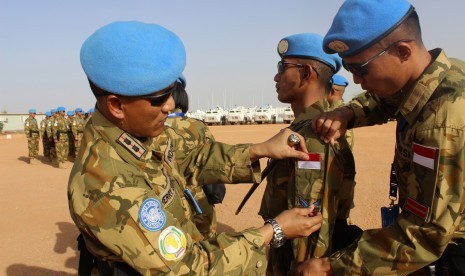 Sebanyak 98 Prajurit TNI Satgas Batalyon Komposit TNI Kontingen Garuda di Darfur, Sudan, mengalami kenaikan pangkat.