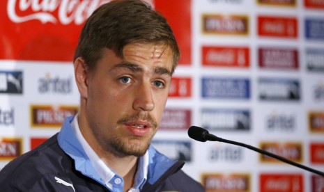 Sebastian Coates