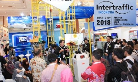 Sebuah ajang pameran global untuk solusi lalu lintas dan mobilitas, Intertraffic Indonesia 2018, akan digelar di Jakarta International Expo (JIExpo) Kemayoran, pada 31 Oktober – 2 November 2018. (ilustrasi)