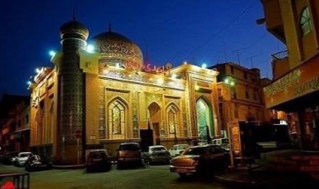 Bahrain Buka Kembali Masjid untuk Sholat Subuh. Foto: Sebuah masjid di Bahrain