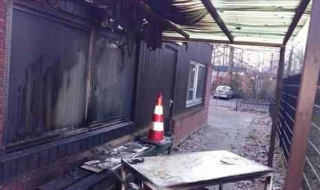 Sebuah Masjid Dilaporkan Dibakar Orang. Foto: Sebuah masjid id belanda yang dilaporkan dibakar orang, Jumat (2/4).