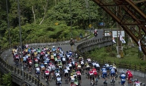 Sebuah ruas jalan di Padang Panjang