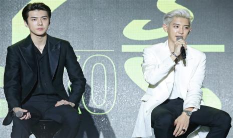 Sehun dan Chanyeol, personel EXO-SC. Mereka akan ke Indonesia untuk mengadakan jumpa penggemar di Beach City International Stadium pada 4 Februari 2023.