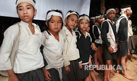 Sejumlah anak warga Baduy Dalam. Kawasan Badui Dalam bisa kembali dikunjungi wisatawan setelah menjalani ritual Kawalu.