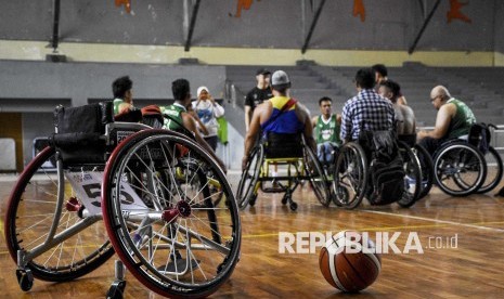 Atlet difabel. Ketika melihat penyandang disabilitas, anak dengan segala rasa penasarannya bisa saja berkomentar spontan hingga terdengar ke telinga orang yang dimaksud.