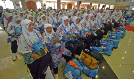 Hajj pilgrims are waiting in hajj dorm before departing to Saudi Arabia on Sunday