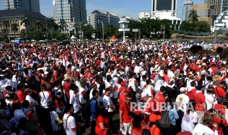  Sejumlah elemen masyarakat mengikuti Parade Kebinekaan di Silang Monas, Jakarta, Sabtu (19/11).