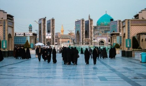 Sejumlah jamaah Arab Saudi tewas keracunan di sebuah hotel di Iran.