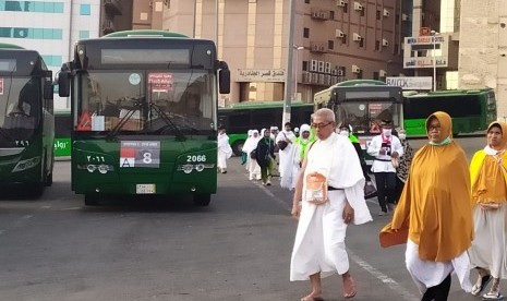 Komisi VIII Minta Pemerintah Pastikan Bus Jamaah Haji Prima. Foto bus shalawat di Terminal Syib Amir, Makkah (ilustrasi).