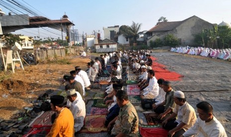 Pemerintah Kota (Pemkot) Depok resmi melarang kegiatan Shalat Idul Adha 1422 Hijriyah. (ilustrasi)