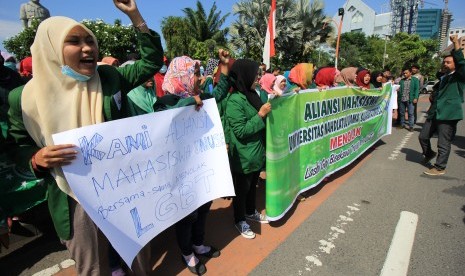 Sejumlah mahasiswa dari Universitas Nahdlatul Ulama Surabaya (Ilustrasi)