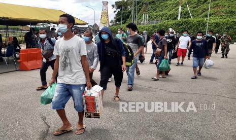 Sejumlah Pekerja Migran Indonesia (PMI) dari Malaysia 