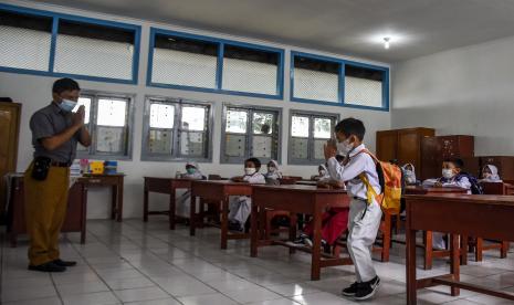 330 Sekolah di Bandung Mulai Terapkan PTM 100 Persen