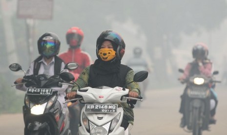 Smog. Forest and land fires start to happen in West Kalimantan since this week. (Illustration).