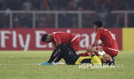 Sejumlah pesepak bola Persija Jakarta meluapkan kekecewaannya usai pertandingan melawan Home United.