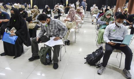  Pemerintah mengadakan tiga jalur bagi Seleksi Nasional Penerimaan Mahasiswa Baru (SNPMB) Perguruan Tinggi Negeri (PTN). Yaitu Seleksi Nasional Berdasarkan Prestasi (SNBP), Seleksi Nasional Berdasarkan Tes (SNBT), dan jalur mandiri. 