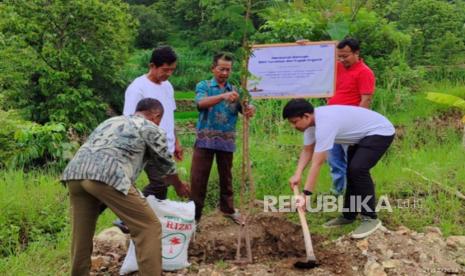 Sejumlah program Tanggung Jawab Sosial dan Lingkungan (TJSL) dihelat Asuransi BRI Life pada pengujung tahun 2024.