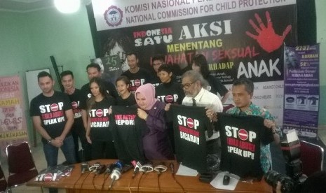 Sejumlah selebritas menggulirkan kampanye 