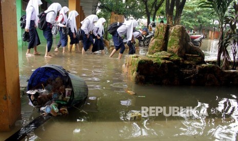 Banjir dan tanah longsor melanda sebagian Kabupaten Padang Pariaman pada Jumat. Ilustrasi.