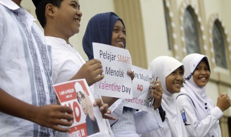 Sejumlah siswa saat menggelar aksi penolakan terhadap perayaan Hari Valentine (ilustrasi)