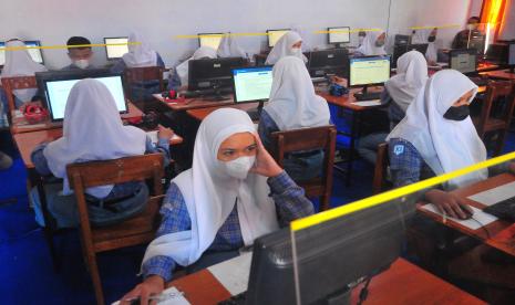 Kemenag Buka Beasiswa Pelatihan Coding Bagi Guru dan Siswa Madrasah