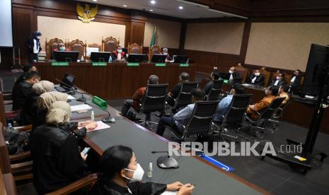 Sejumlah terdakwa kasus korupsi PT Asabri menjalani sidang lanjutan di Pengadilan Tipikor, Jakarta, Senin (30/8/2021). Sidang kasus dugaan korupsi terkait pengelolaan keuangan dan dana investasi di PT Asabri itu beragendakan pembacaan tanggapan dari Jaksa Penuntut Umum.