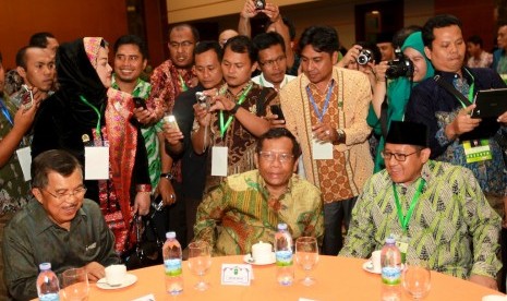 Sejumlah tokoh nasional hadir dalam Munas yang agenda utamanya akan menentukan Ketua Presidium KAHMI (Ridhwan Ermalamora)