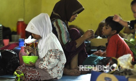 Sejumlah warga korban banjir (Ilustrasi)