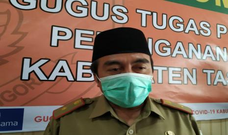 Sekda Kabupaten Tasikmalaya Mohammad Zen, saat diwawancara di kantornya, Senin (4/5).