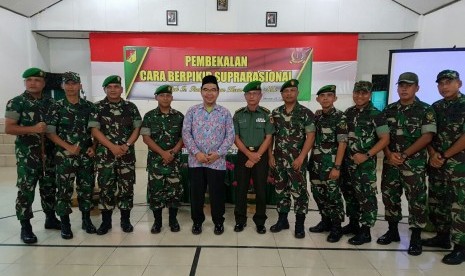 Sekitar 104 anggota TNI se-Korem 132/Tadulako, Selasa (4/10) mengikuti seminar suprarasional. 