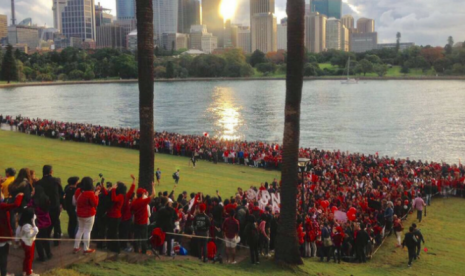 Sekitar 2.000 orang hadir di Botanical Gardens Sydney, Australia sebagai bentuk dukungan kepada Basuki Tjahaja Purnama alias Ahok.