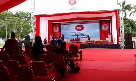 Sekitar 250 panitia yang terdiri dari Protokoler Wapres,  Panitia Muhammadiyah dan Pemprov Bengkulu melakukan persiapan Tanwir Muhammadiyah 2019. Bengkulu, Kamis (14/2).